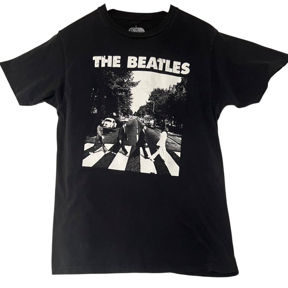 The Beatles Men's T-Shirt - Abby Road Walk Black & White Image -Large